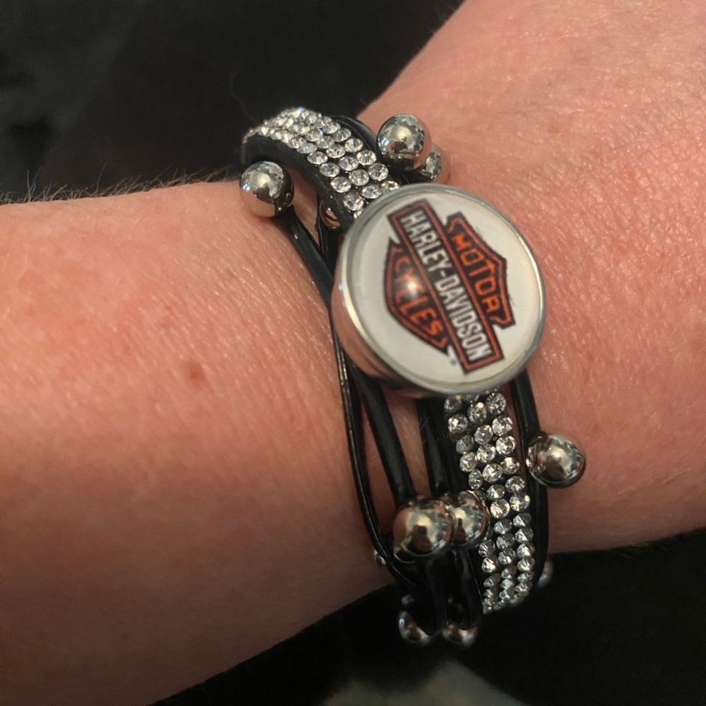 Harley Black and Silver Bracelet - Picture 2 of 5